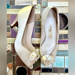 LIFE STRIDE Vintage Satin Heels / 5.5